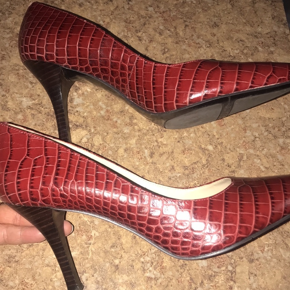 Women’s Leather Nine West Heels - Picture 6 of 9